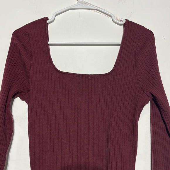 Fashion Nova Only Thing We Know Wine Knit Long Sleeve Button Down Crop Top 2X - Picture 10 of 10